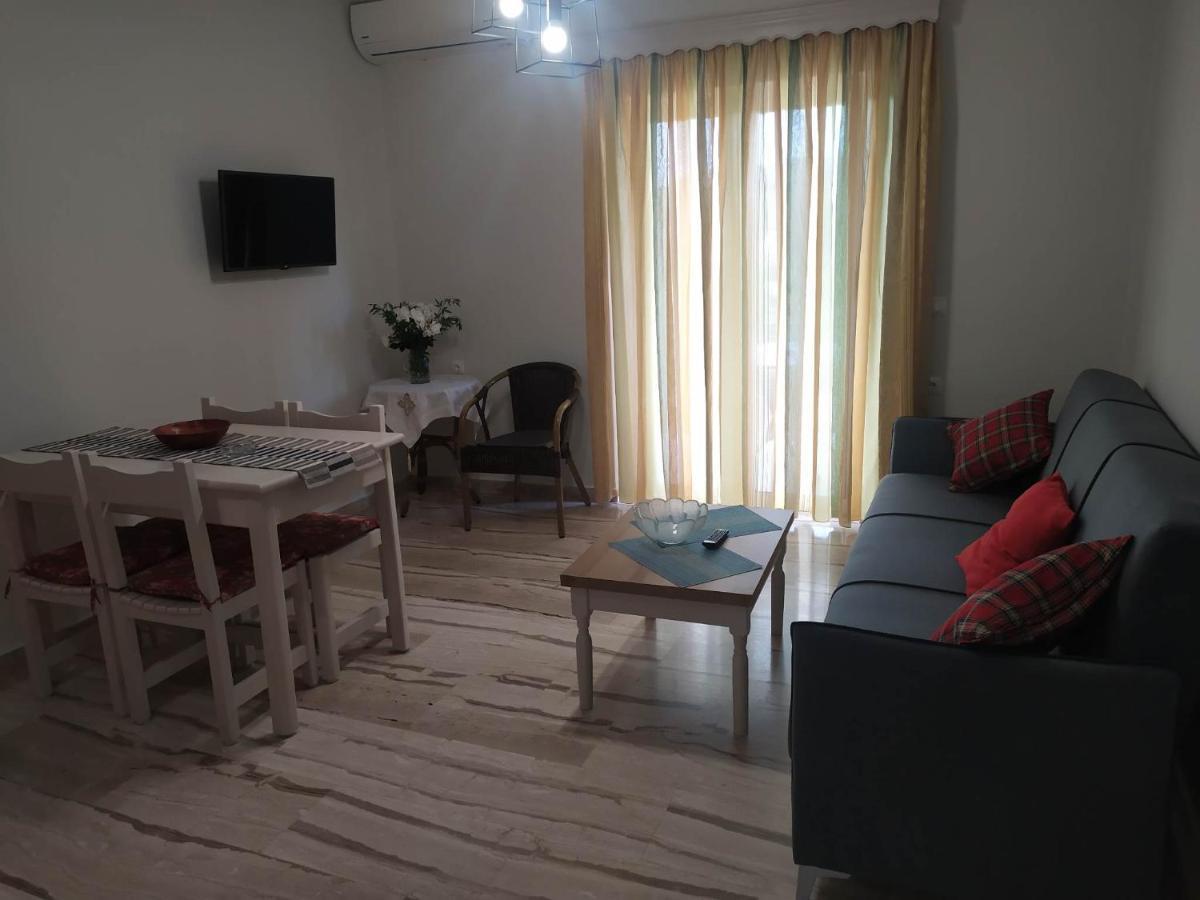 Zotos Rooms Parga Esterno foto
